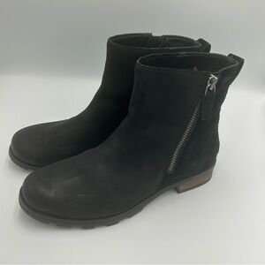 Sorel Emelie Zip Waterproof Black Leather Ankle Boots Size 8.5 Women’s
